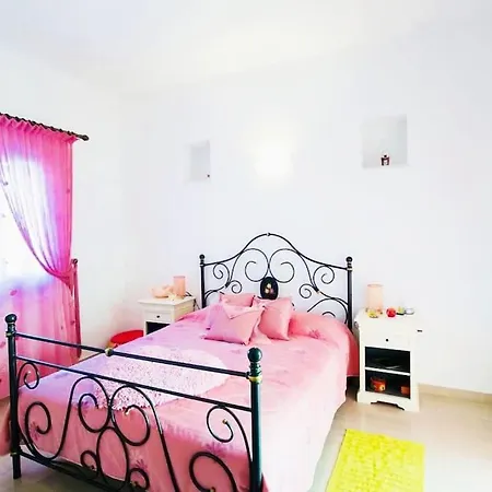 Seafront House Irini 펜션