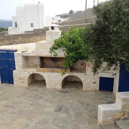 Seafront House Irini * ناوسا
