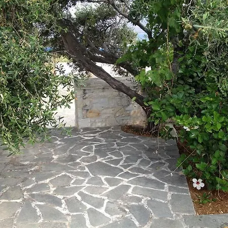 Seafront House Irini 펜션