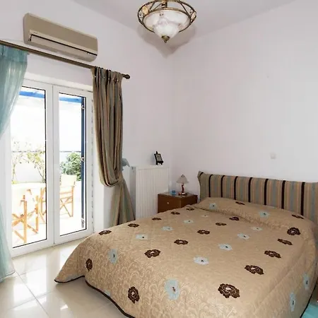 펜션 Seafront House Irini *