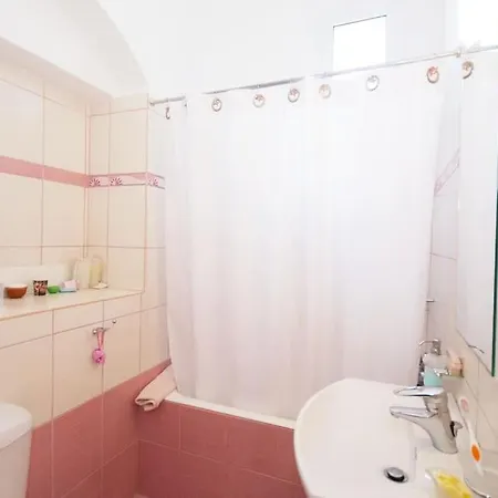 펜션 Seafront House Irini *