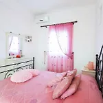 Дом отдыха Seafront House Irini Науса