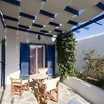 Nyaraló Seafront House Irini *