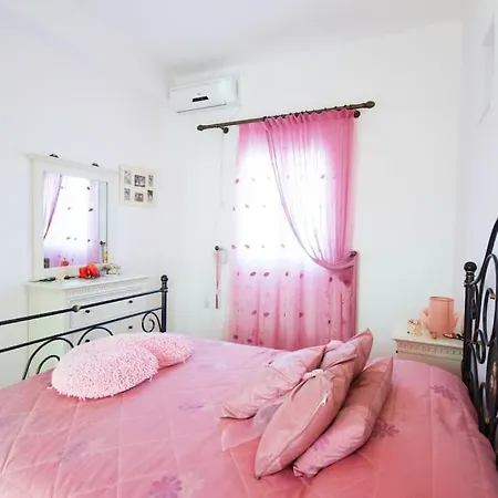 Feriehus Seafront House Irini Naousa