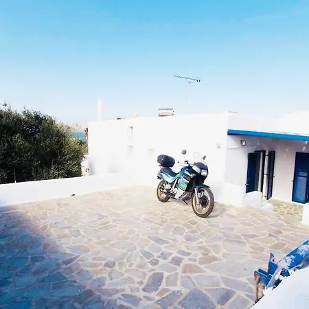 Nyaraló Seafront House Irini Náusza