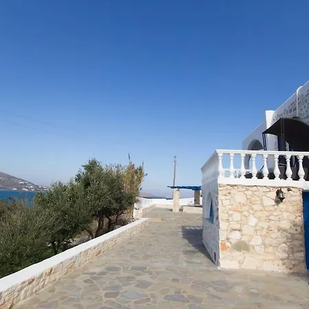 Seafront House Irini Náusza